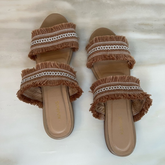 Kaanas Metallic Frayed Sandals - Picture 2 of 4
